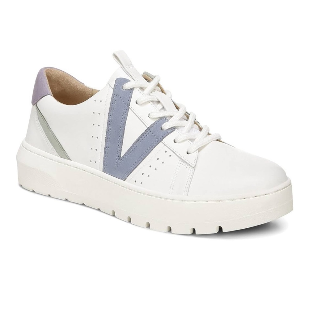 White leather Vionic sneakers
